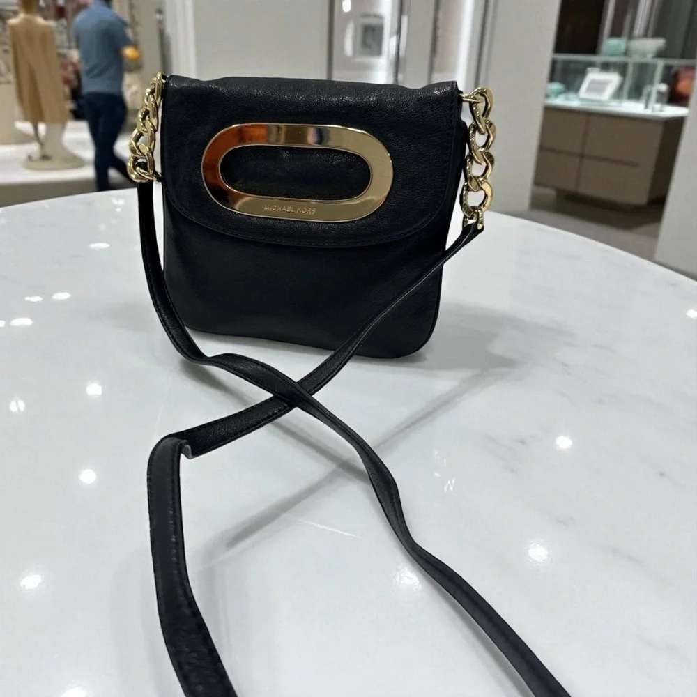 Michael Kors Berkley TopHandle Leather CrossBody Bag Purse Black